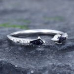 Pattiring Kite Cut Blue Sandstone White Gold Open Wedding Band