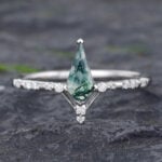 Pattiring Kite Cut Moss Agate White Gold Engagement Ring
