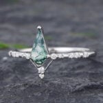 Pattiring Kite Cut Moss Agate White Gold Engagement Ring
