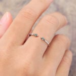 Pattiring Kite Cut Moss Agate White Gold Open Wedding Band