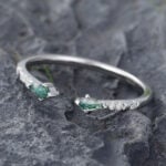 Pattiring Kite Cut Moss Agate White Gold Open Wedding Band