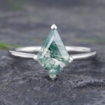 Pattiring White Gold Kite Cut Moss Agate Engagement Ring