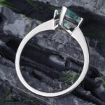 Pattiring Kite Shaped Moss Agate White Gold Solitaire Engagement Ring