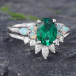 Pattiring Oval Cut Emerald White Gold Engagement Ring Set