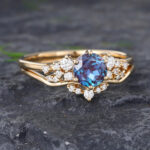 Pattiring Unique Alexandrite Yellow Gold Engagement Ring Set