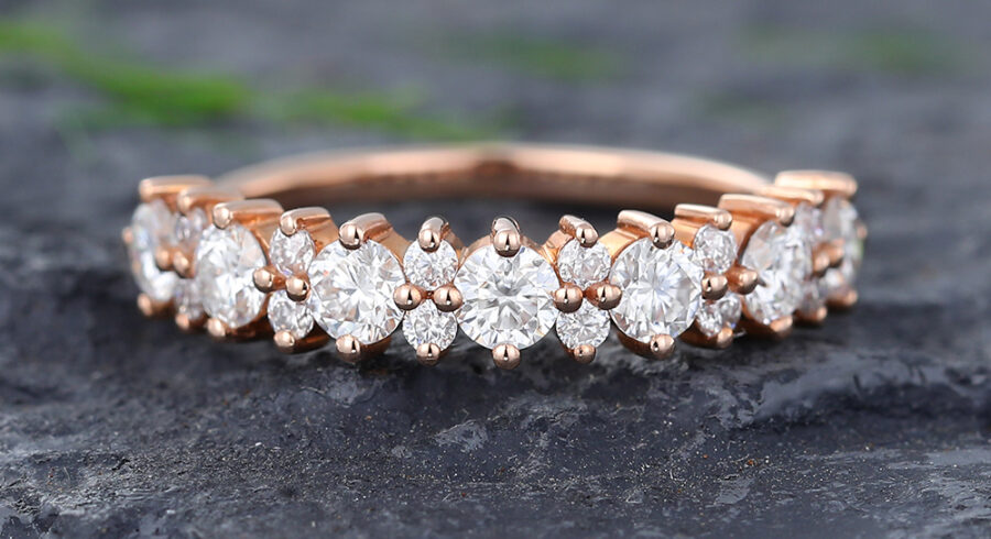 Pattiring Unique Moissanite Rose Gold Wedding Band