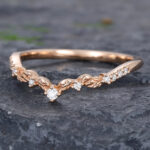 Pattiring Vintage Moissanite Rose Gold Curved Wedding Band