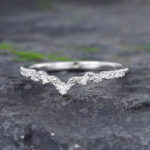 Pattiring Vintage Moissanite White Gold Curved Wedding Band