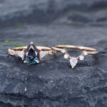 Pattiring Vintage Pear Shaped Alexandrite Rose Gold Engagement Ring Set