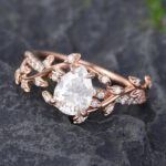 Pattiring Pear Shaped C&C Moissanite Rose Gold Leaf Diamond Engagement Ring 3