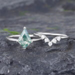 Pattiring Kite Shaped Moss Agate White Gold Engagement Ring Set 1