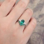 Pattiring Oval Cut Emerald White Gold Emerald Engagement Ring Set 2