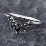 Pattiring Pear Shaped Black Onyx White Gold Curved Wedding Band