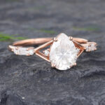Pattiring Pear Shaped Moissanite Rose Gold Baguette Cut Diamond Engagement Ring 4