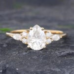 Pattiring Pear Shaped Moissanite Solid Gold Diamond Engagement Ring