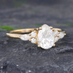 Pattiring Pear Shaped Moissanite Solid Gold Diamond Engagement Ring 3