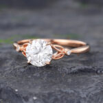 Pattiring 1 Carat Rose Gold Moissanite and Diamond Engagement Ring 2