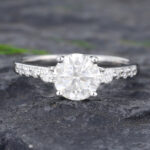 Pattiring 1 Carat Unique Moissanite White Gold Ring