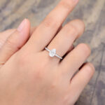 Pattiring 1.5 Carat White Gold Pear Shaped Moissanite Engagement Ring 5