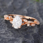 Pattiring Vintage Oval Cut Moissanite Milgrain Engagement Ring 4