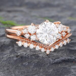 2PCS Vintage Round Moissanite Crown Bridal Ring Set Rose Gold