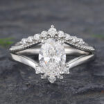 Unique Oval Cut Lab Grown Diamond Engagement Ring Set 2PCS