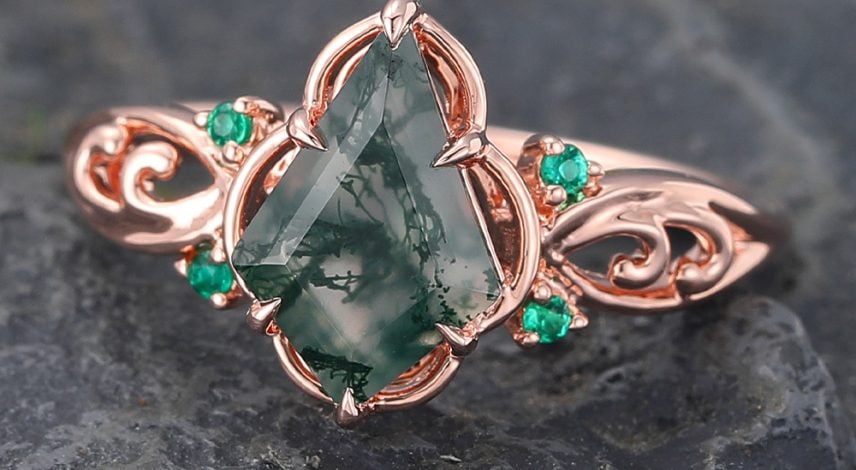 Filigree Kite Cut Moss Agate Engagement Ring with Emerald Accented (4) Filigree Kite Cut Moss Agate Engagement Ring with Emerald Accented (4)