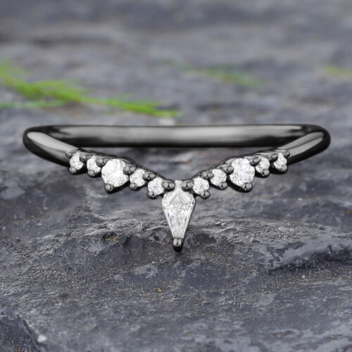 Black Gold Kite Cut Moissanite Curved Wedding Band