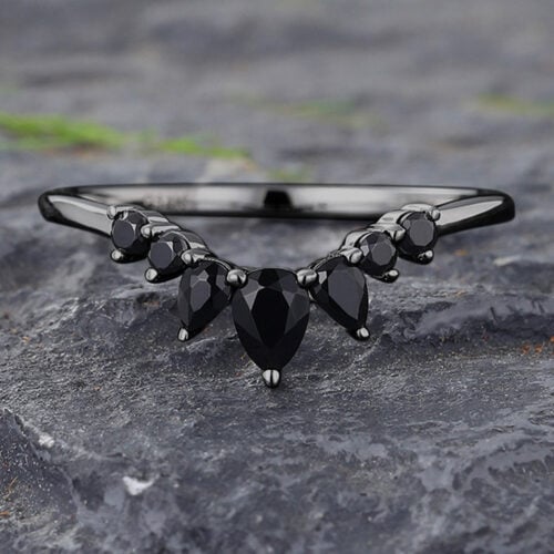 Black Gold Pear Shaped Black Onyx Curved Wedding Band