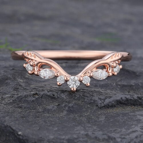 Vintage Moissanite Curved Wedding Band Nature-Inspired Design
