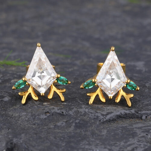 Christmas Deer-Inspired Kite Cut Moissanite Stud Earrings