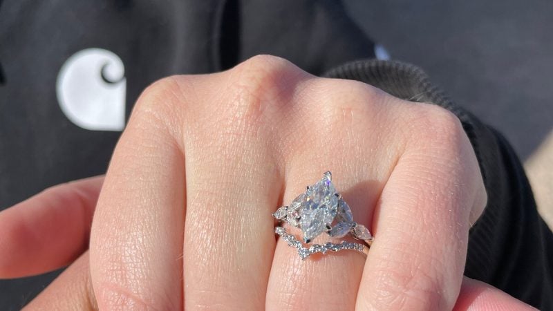 A Complete Guide to Couple Rings for Weddings: Symbolizing Love, Unity, and Personal Style