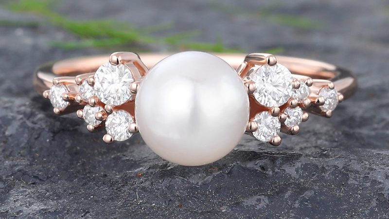 Pattiring Unique Pearl Rose Gold Engagement Ring
