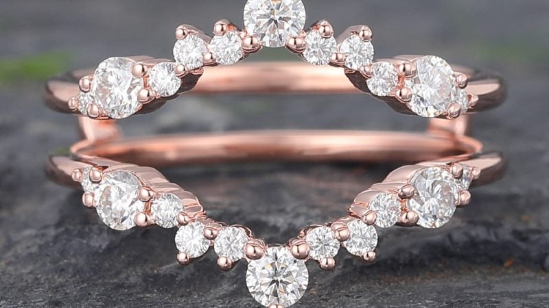 How to Choose a Unique Wedding Band Without Breaking Your Budget